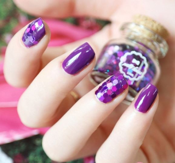 5 kiểu trang trí móng tay cô dâu ngày cưới