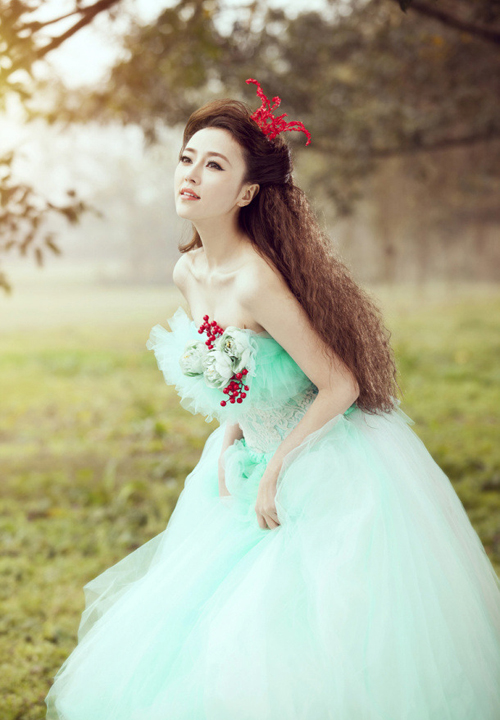 mẫu váy cưới đẹp của năm 2015