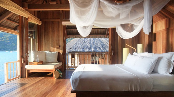 Khu nghỉ dưỡng Six Senses be đánh giá is one chốn thiên đường xa hoa, sáng tạo and trang nhã, với those căn phòng has kiểu thiết kế độc đáo. Nói về khu nghỉ dưỡng have đoạt giải Phòng nghỉ lãng mạn nhất hành tinh, the giám khảo bình luận: