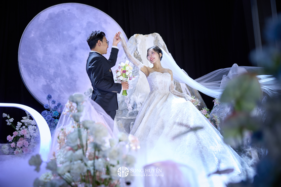 Sảnh cưới núi & biển - chú rể Thái Sơn & cô dâu Thùy Dương 00008