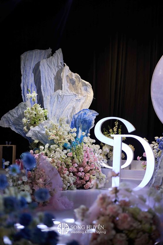 Sảnh cưới núi & biển - chú rể Thái Sơn & cô dâu Thùy Dương 00000