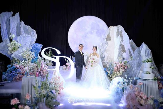 Sảnh cưới núi & biển - chú rể Thái Sơn & cô dâu Thùy Dương
