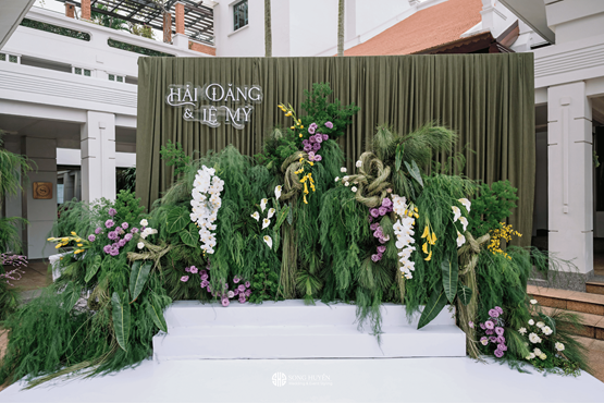 Concept Greenery Kiss 00000