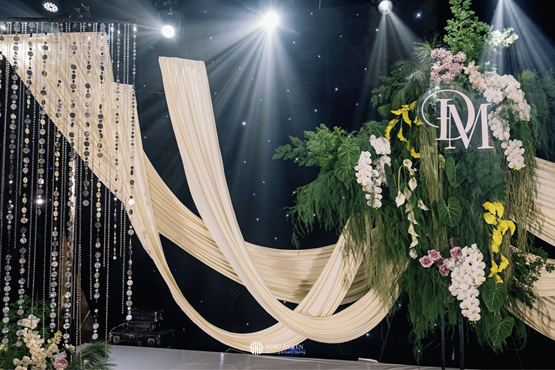 Concept Greenery Kiss 00000