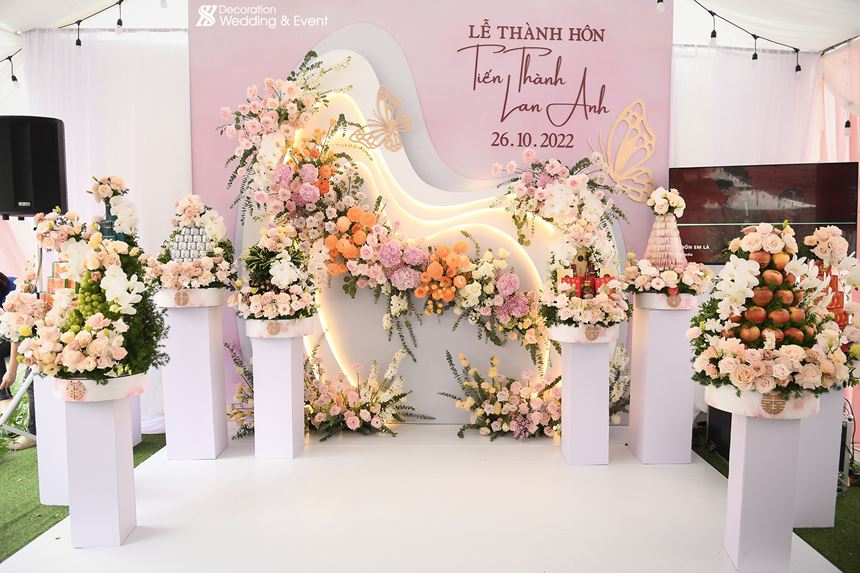 Tráp ăn hỏi hoa hồng 