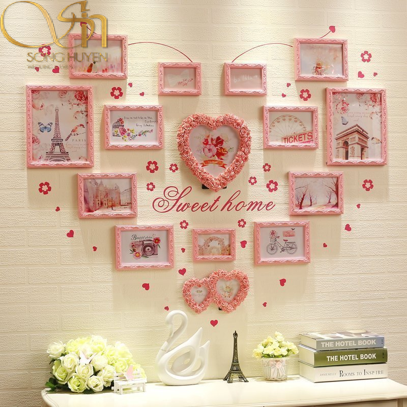 Bộ khung ảnh treo tường phòng cưới đẹp cho phòng cô dâu.